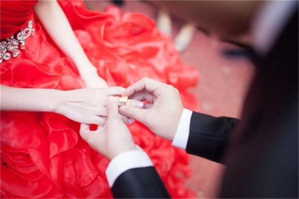 只定亲先不结婚需要买三金吗