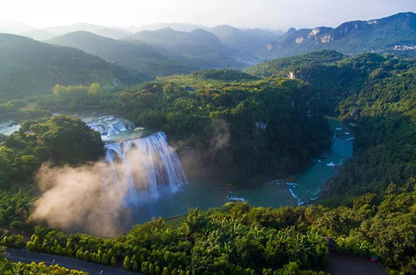 郡安里文旅与安顺旅游集团签约 西南区域首家度假项目即将问世