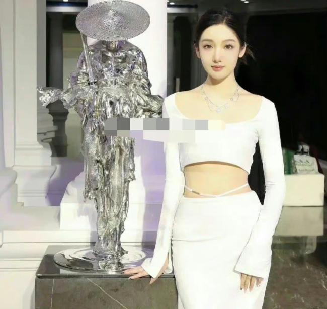 都美竹线下时装周生图 这就是传说中的照骗吗？