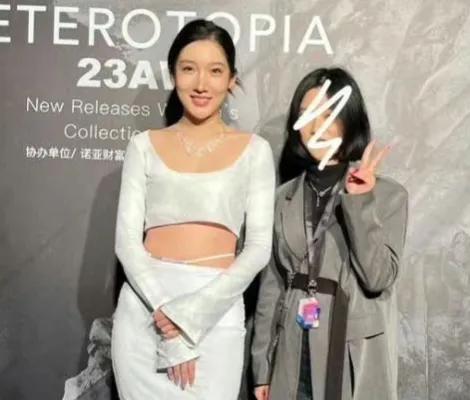 都美竹线下时装周生图 这就是传说中的照骗吗？