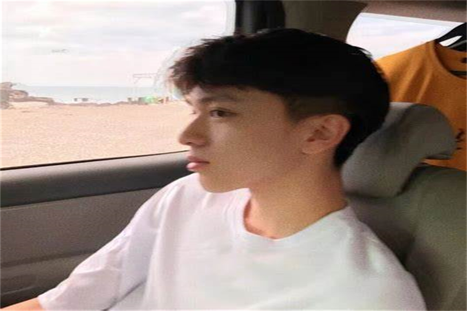 13岁男生如何逆袭变帅