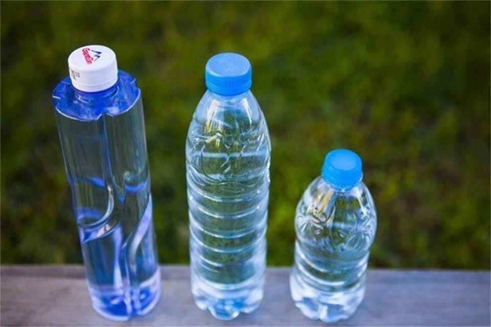 500ml矿泉水大概多少克