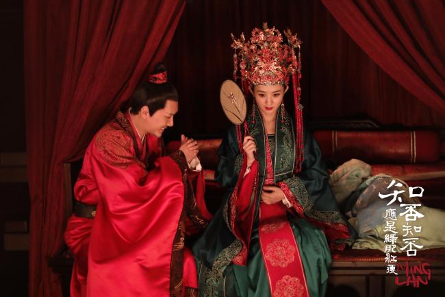 与凤行即将上映 所以真的不管还在水里泡着的宇文玥吗?