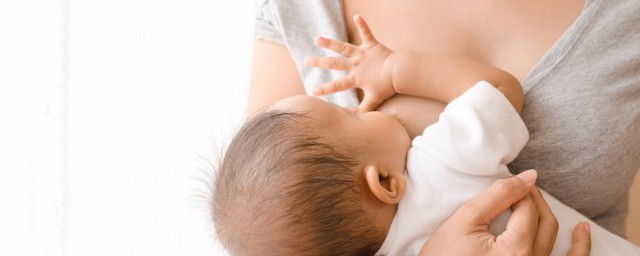 母乳放冰箱冷藏可以保存多久 母乳放在冰箱冷藏时能保存多久