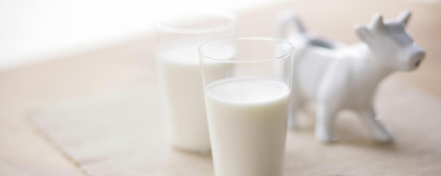 牛奶是凉性还是热性的 牛奶属于凉性还是热性的食物呢
