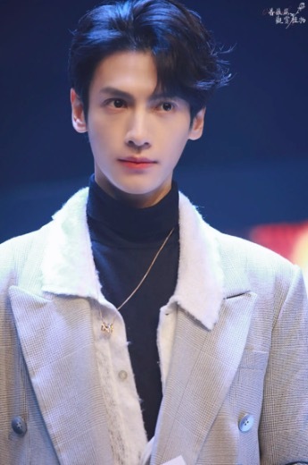 罗云熙回应不上综艺的原因：想专注演艺工作，不想当花瓶！