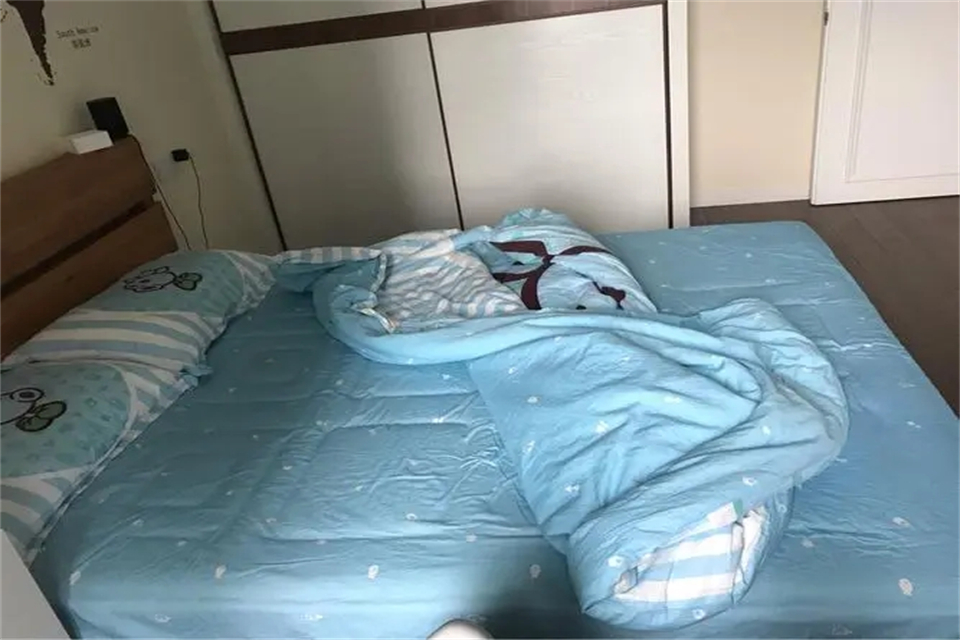150×200的被子一个人够盖吗