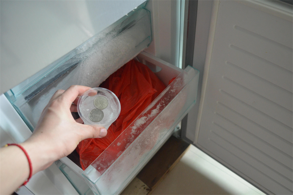 500ml水放冰箱多久结冰