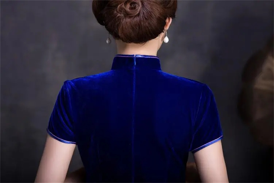 女儿结婚妈妈穿什么衣服合适
