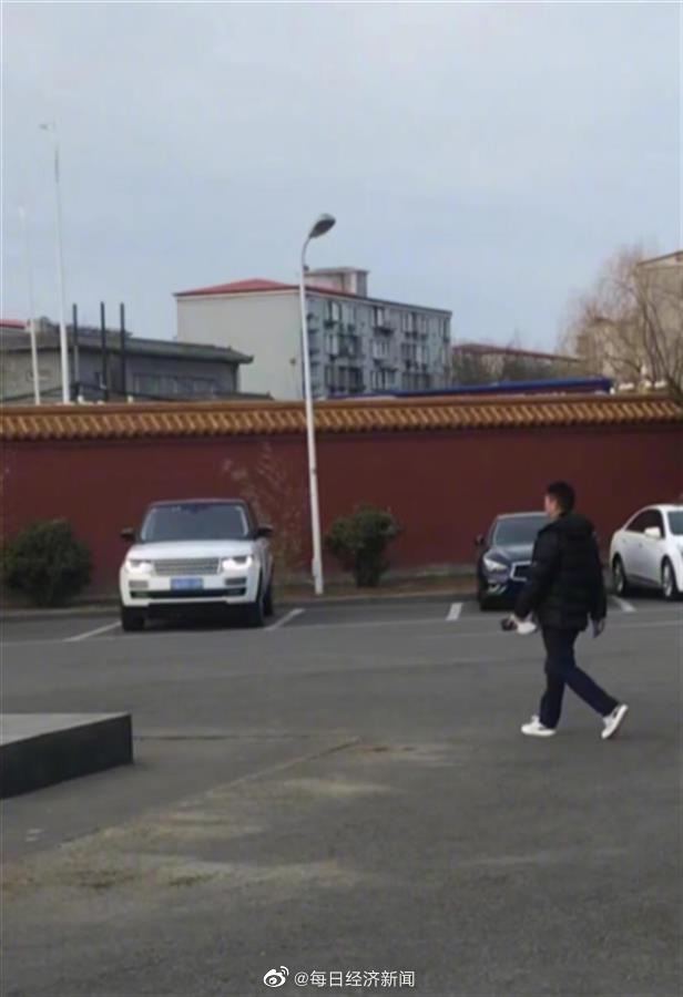 我的老天爷！29岁章泽天疑似三胎 引热议