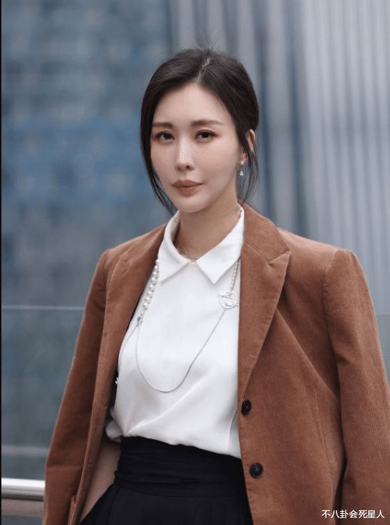 田朴珺和王石结婚了吗有孩子了吗 田朴珺的婚姻状况与王石现状