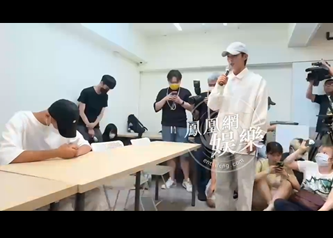 台娱太抓马！炎亚纶向邱耀乐鞠躬道歉 哭求原谅