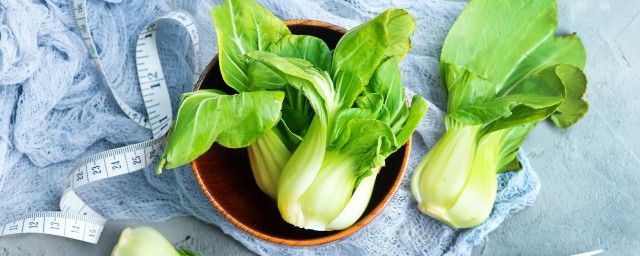 怎么做油菜好吃 脆嫩营养清炒油菜家常做法
