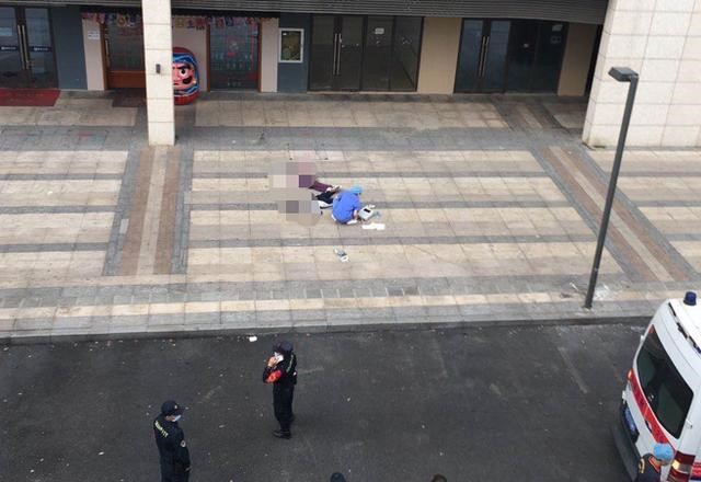 被从天而降的跳楼者砸中应该怎么办