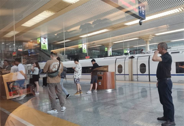 多地高铁晚点