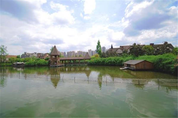 中国十大最美城市公园 颐和园稳居第一，东湖公园上榜
