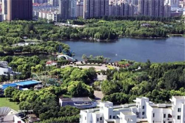 中国十大最美城市公园 颐和园稳居第一，东湖公园上榜