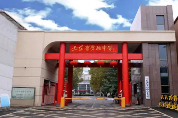 国内口碑最好的高中排名，深圳中学排第三，北京上榜多个学校