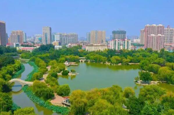 河北排名前十的城市，省会仅排第二，第一被誉为北方瓷都