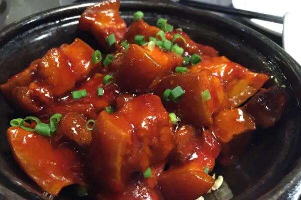 客家十大名菜，客家三件宝排前三，第八是猪肚煲鸡
