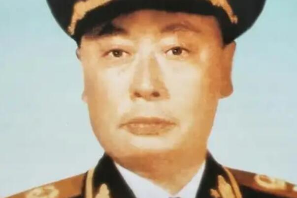 陈姓历史上的十大名人，开国皇帝排第三，第二是高僧