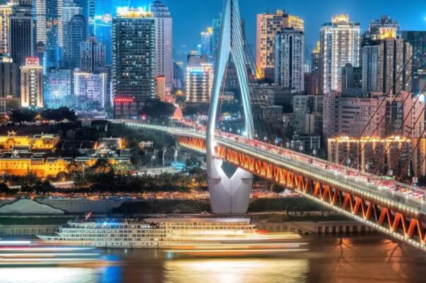 中国面积最大的城市排名，西藏占四位，第二连接俄罗斯内蒙古
