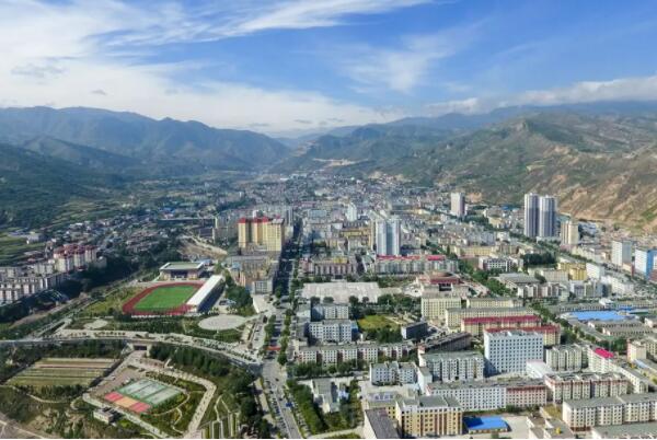 中国人口最少的城市前十名，青海占4位，第三桃花节闻名国内