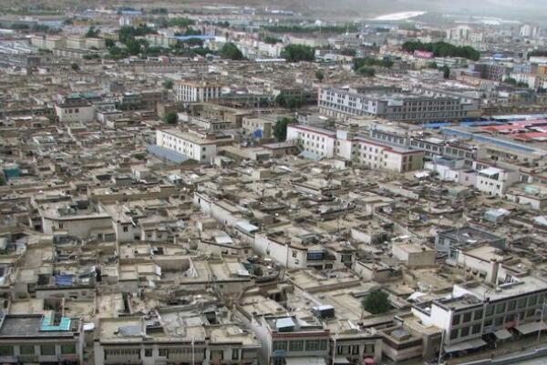 中国人口最少的城市前十名，青海占4位，第三桃花节闻名国内