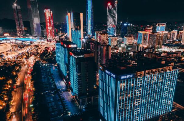 中国人口最密集的城市排名，魔都排第三，第一人口密度近9000