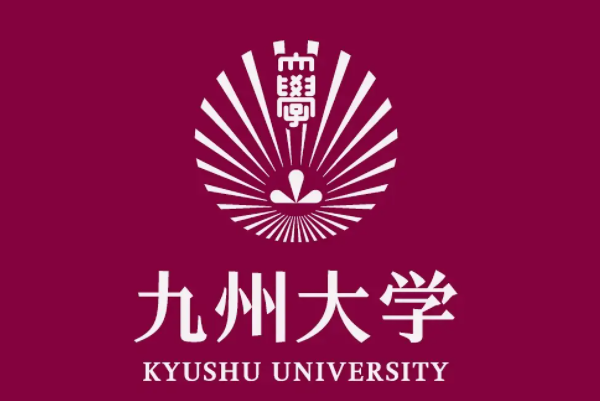 日本大学排名前十，东大排第一，第二实行学生自治