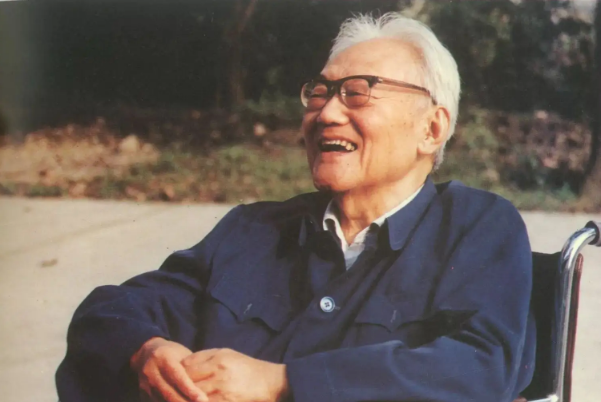 四川历史十大文人，第二被誉为赋士，苏轼仅排第四