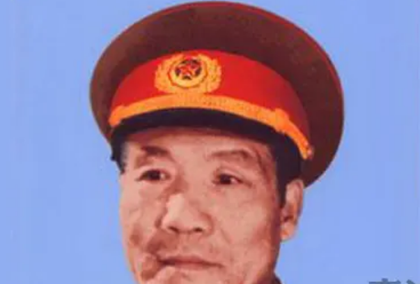 十大上将排名，第二是毛泽东贴身警卫，军中活地图排第三