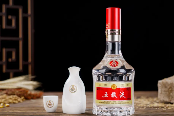 中国十大名酒排行榜，茅台是酱香型鼻祖，第九被苏轼称赞
