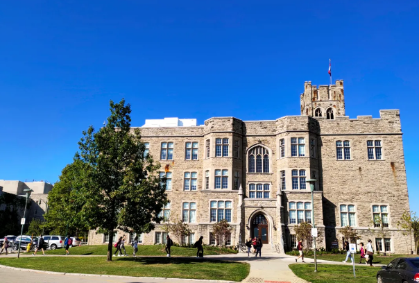 十大加拿大最好的大学排名，多伦多大学排第一，第十是双语大学