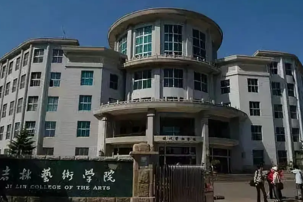 中国十大动漫学校排行榜，北电上榜，第三主打动画