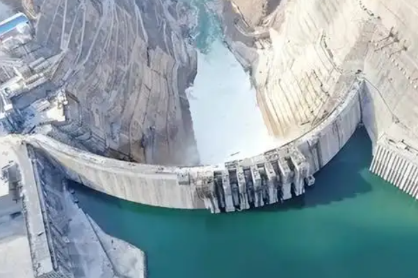 中国十大发电站，第一三峡水电站，龙滩水电站上榜