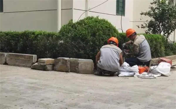 上海某小区改造太粗糙