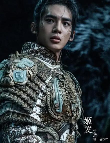 于适恋情被曝光 凌晨4点与神秘女生牵手同回小区