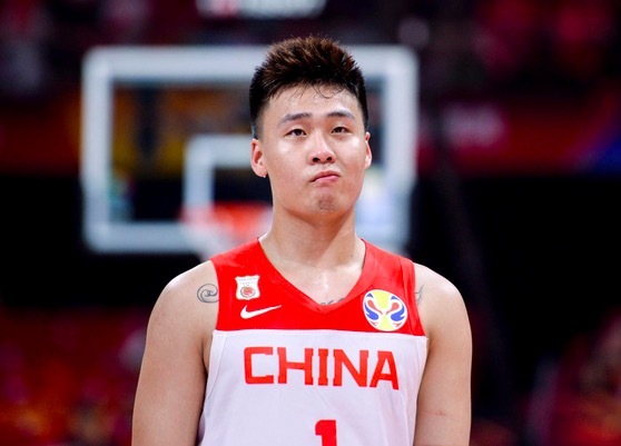 再次无缘奥运？男篮球员赵睿道歉：向所有关注男篮的球迷说声抱歉