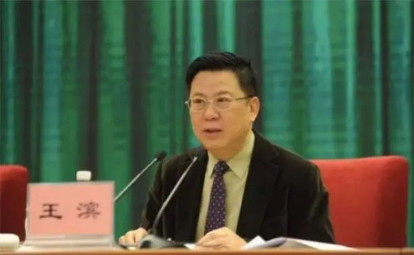 与赖小民交往甚密的