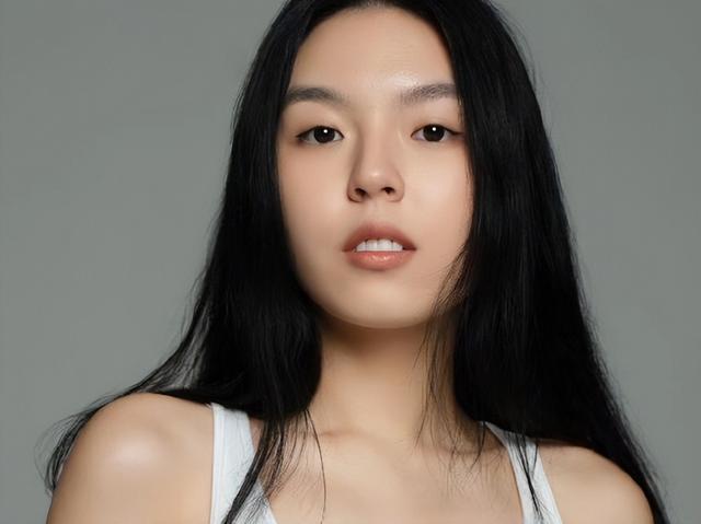 李咏女儿名叫法图麦是什么意思 法图麦是美国人吗？