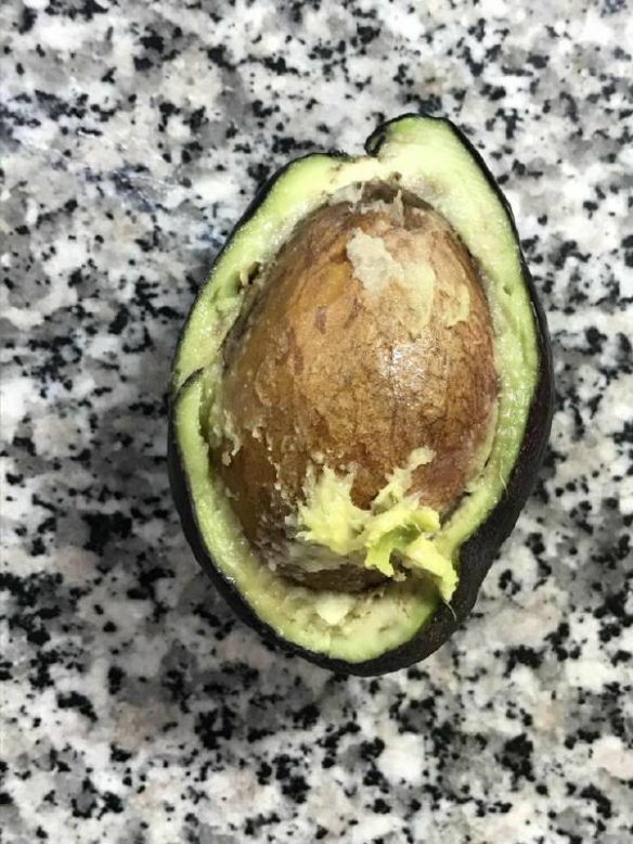 弹性不错但动作能再大点么 囧图 对准了结果还是插不进