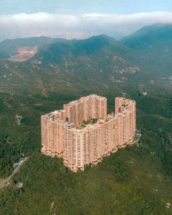 隔壁住了情侣每晚都是煎熬 囧图 谢谢屁股已经在烫了