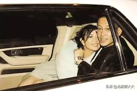 李嘉欣晒夫妻合照庆结婚15周年 李嘉欣老公个人资料及简介