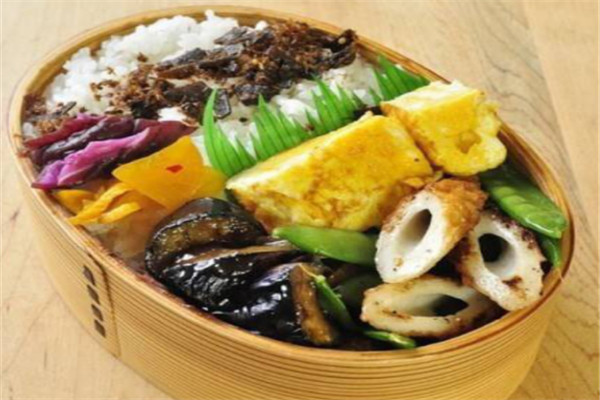 便当加盟店十大品牌：咕米便当上榜，井盒炒饭最受欢迎