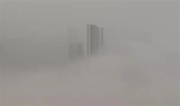 成都大雾网友:睡了一觉成仙了