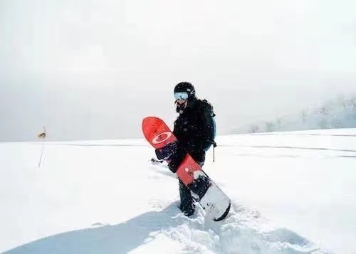 在第一尖·雪山欢乐谷 解锁冬日运动旅游新方式！