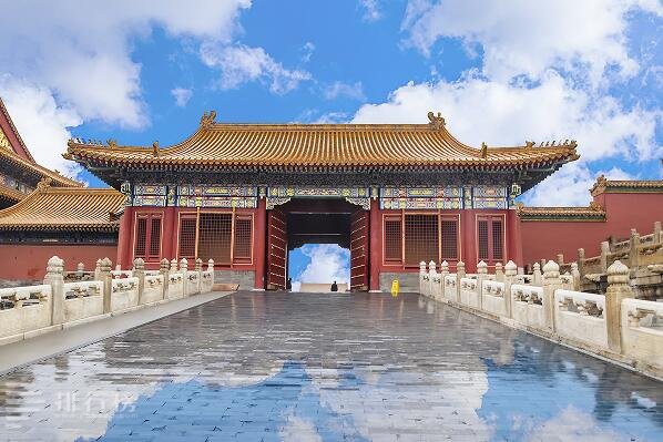 2023上半年中国网红城市指数TOP10：火锅之都上榜，第一靠烧烤爆火