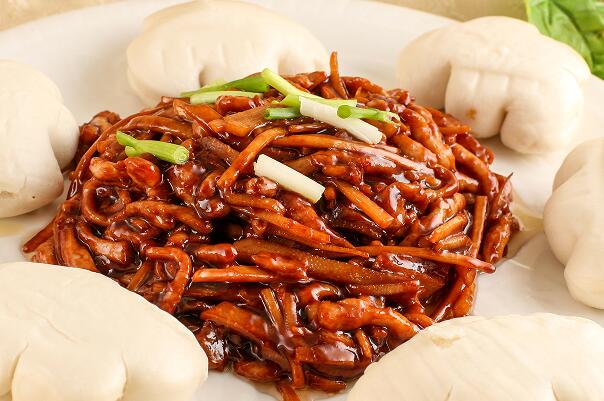 北京十大硬菜：涮羊肉上榜，第一起源于南北朝