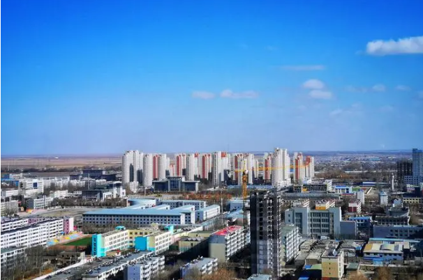 世界上辖区面积最大的城市：格尔木市(面积为119263平方千米)